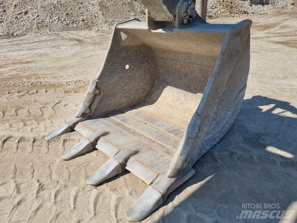 Komatsu HB 365 LC-3 Bagri goseničarji