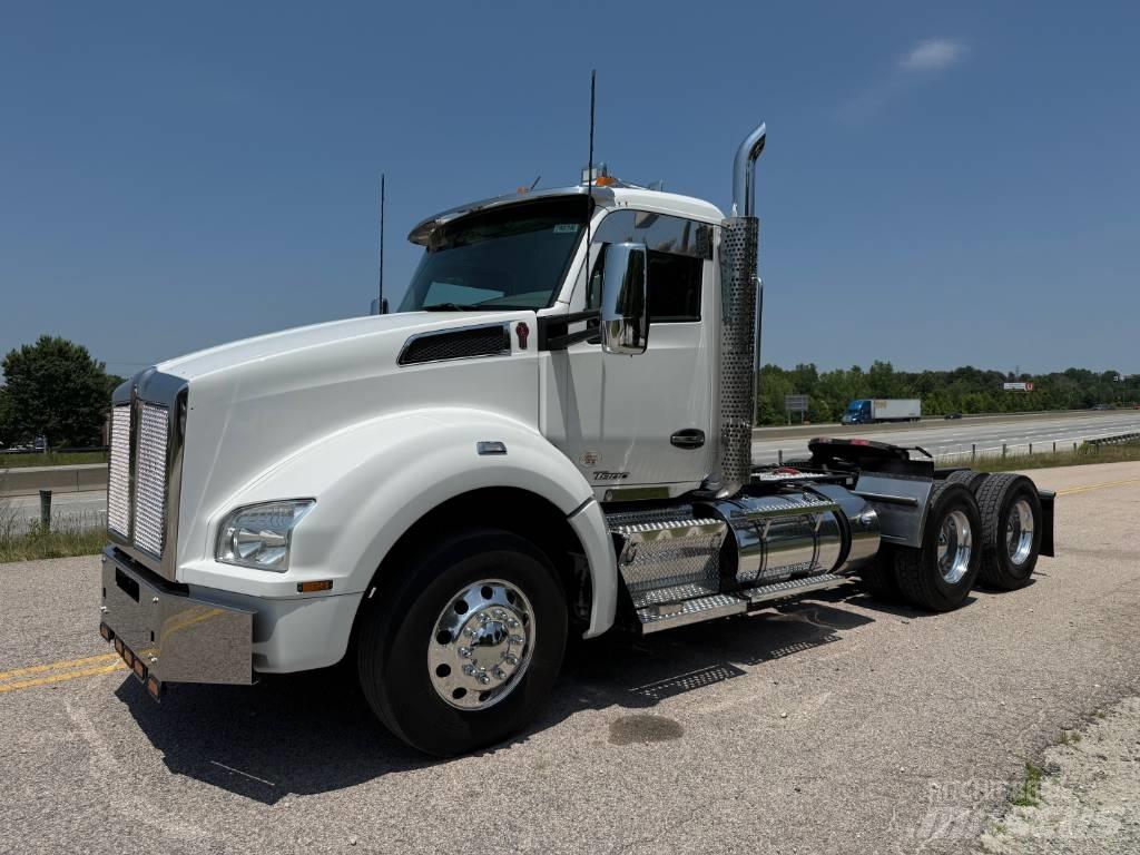 Kenworth T 880 Vlačilci