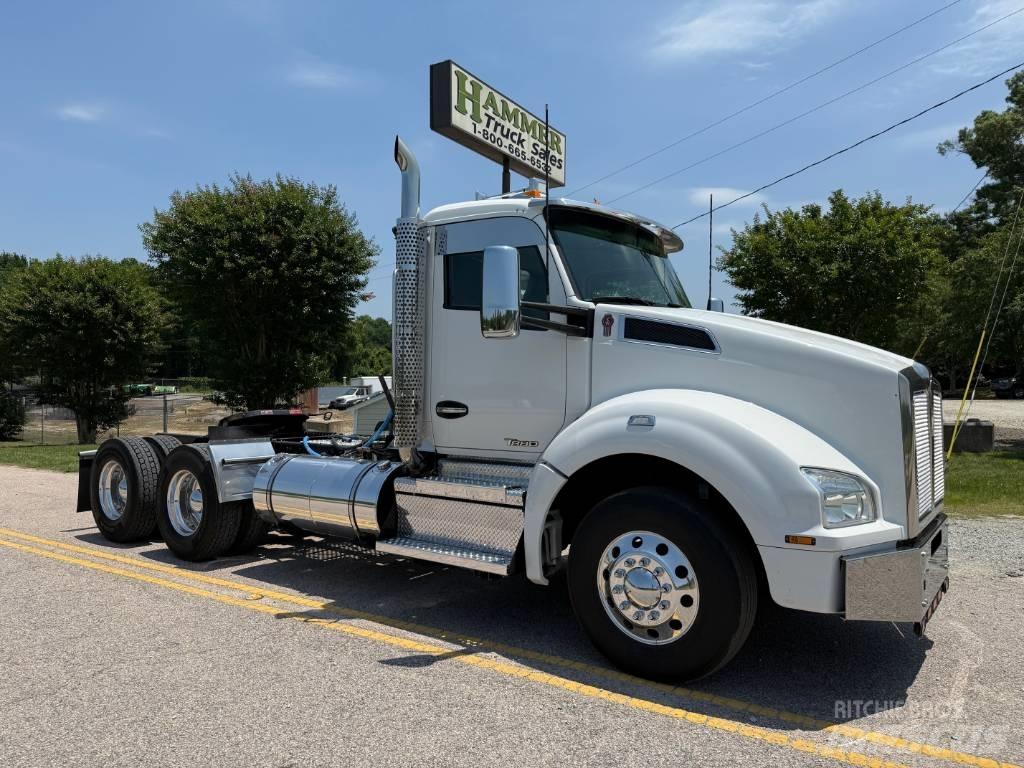 Kenworth T 880 Vlačilci