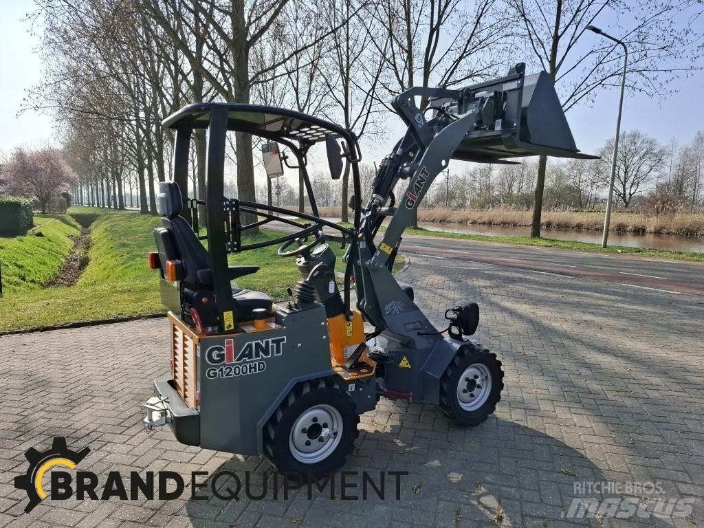 GiANT G1200HD Kolesni nakladalci