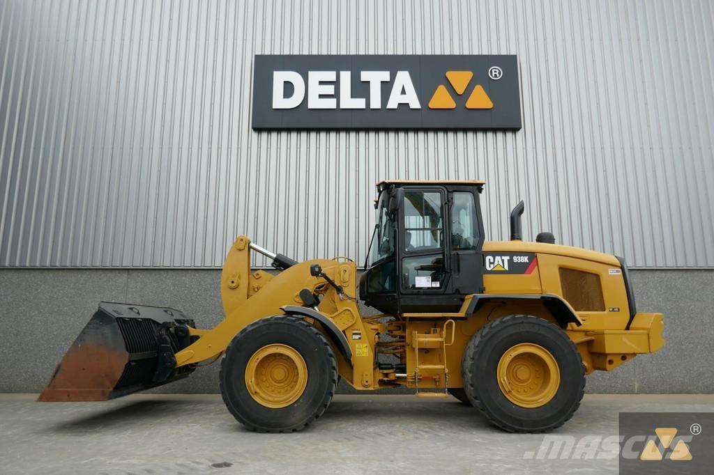 CAT 938K Kolesni nakladalci