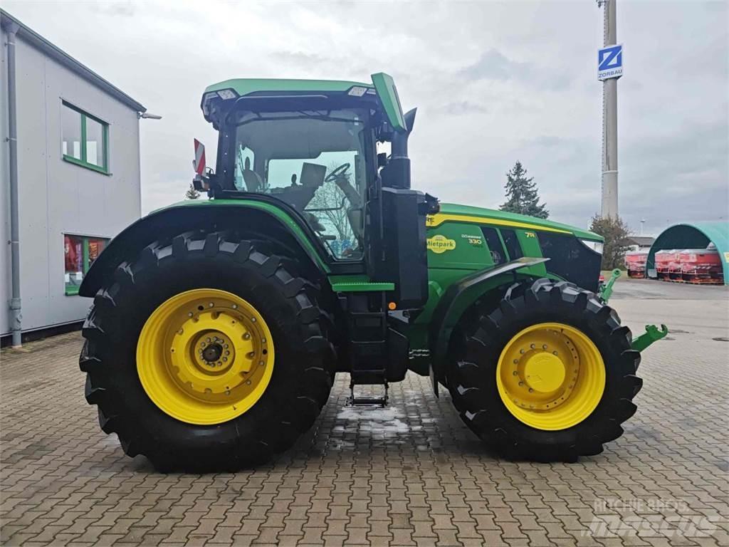 John Deere 7R 330 Traktorji