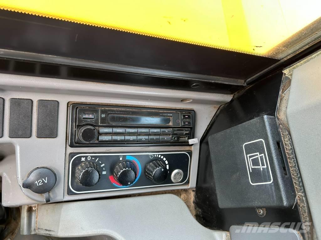 JCB 85 Z-1 Midi bagri 7t – 12t