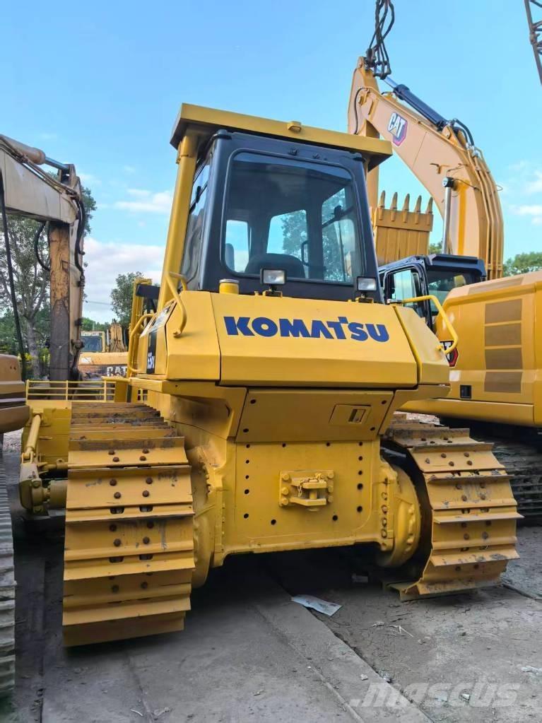 Komatsu D 65 PX-12 Buldožerji goseničarji