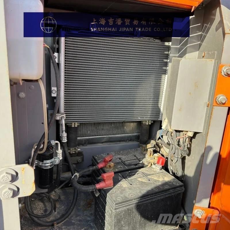 Hitachi ZX 70 Midi bagri 7t – 12t