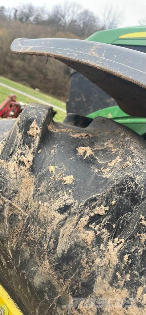 John Deere 6155R Traktorji