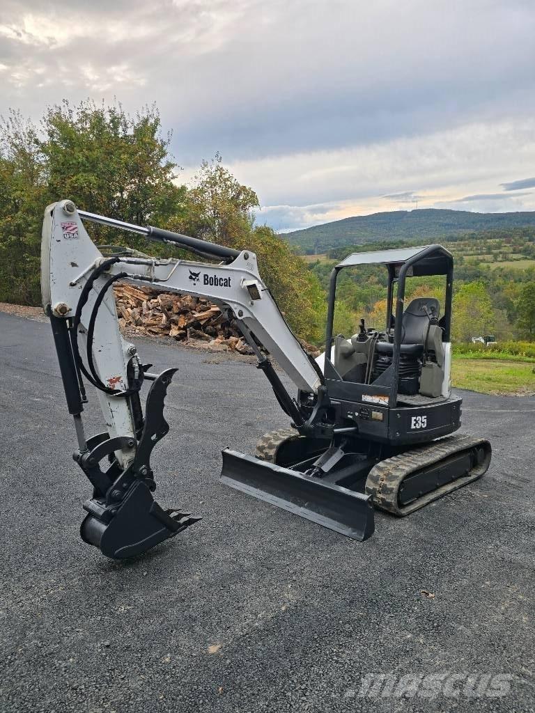 Bobcat E 35 Mini bagri <7t