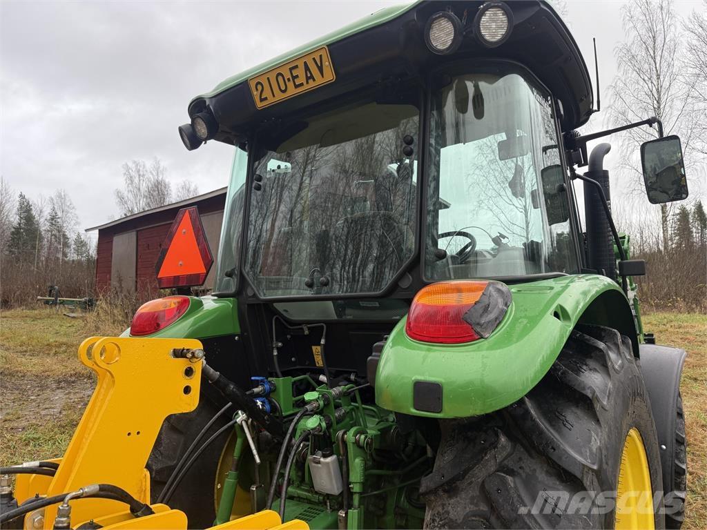 John Deere 5058E Traktorji