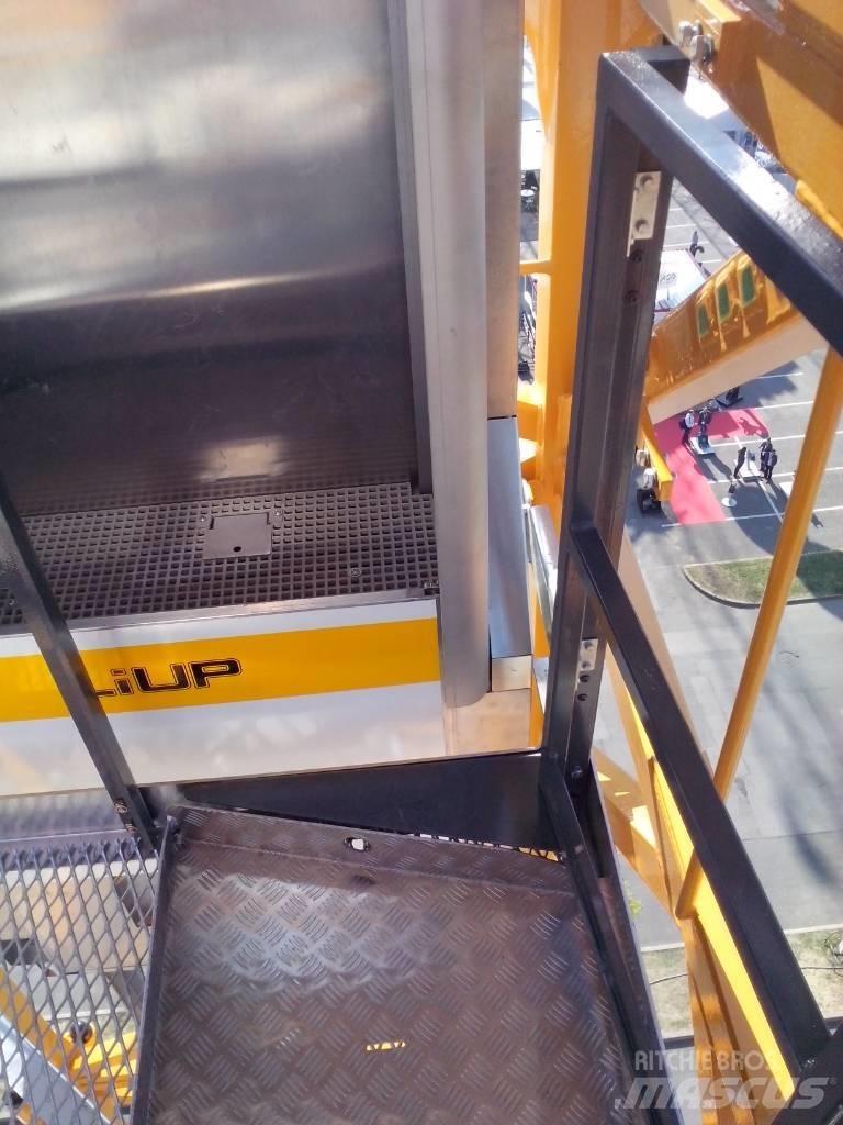 Liebherr LiUp 200 Tovorna dvigala, vitli in dvigala za material