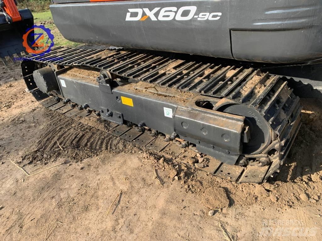 Doosan DX 60 Mini bagri <7t