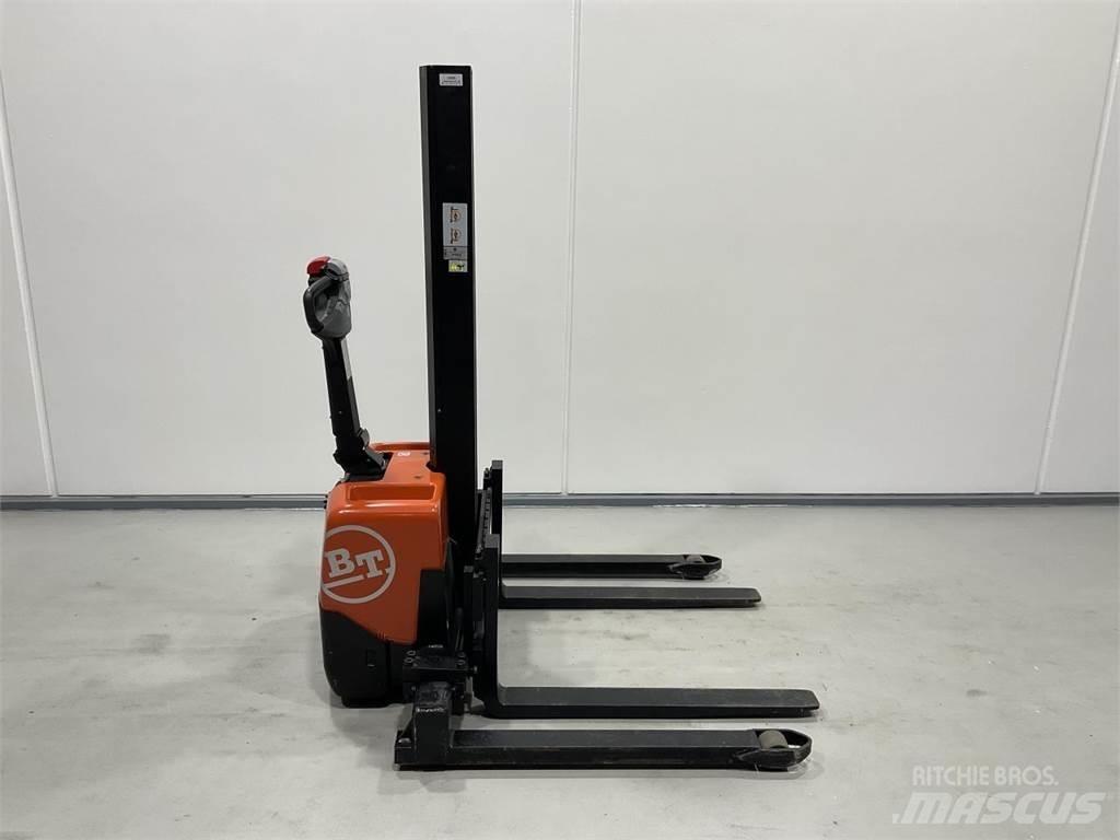 Toyota HWE100 Samopogonski ročni viličarji