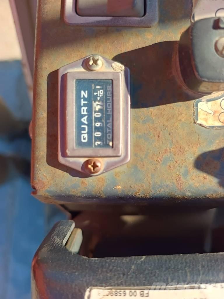 Bobcat 322 D Mini bagri <7t