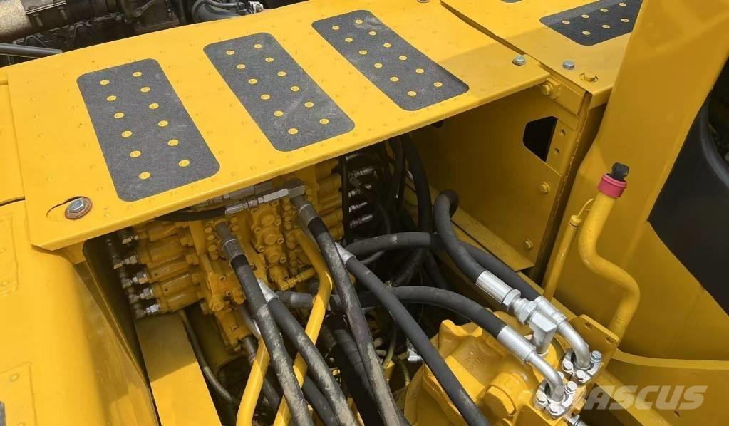 Komatsu PC200-7 Bagri goseničarji