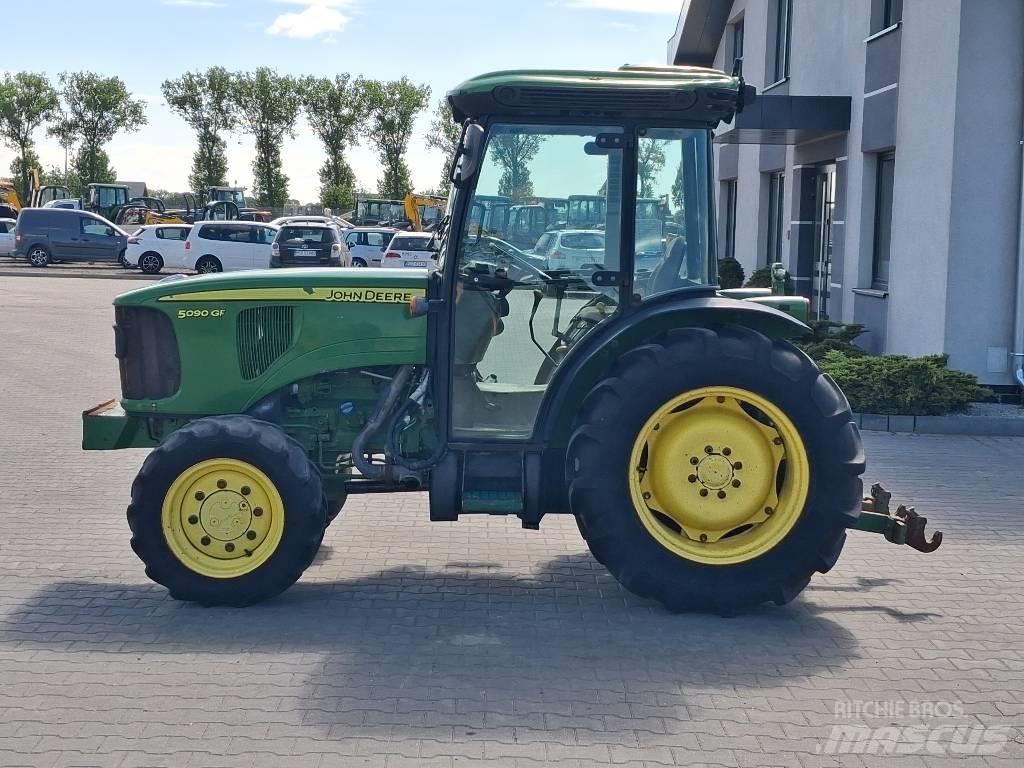 John Deere 5090 GF Traktorji