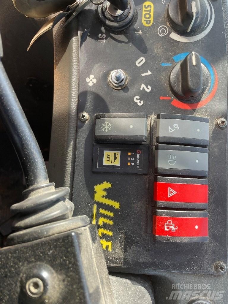 Wille 855C Vozila za prevoz delovne opreme