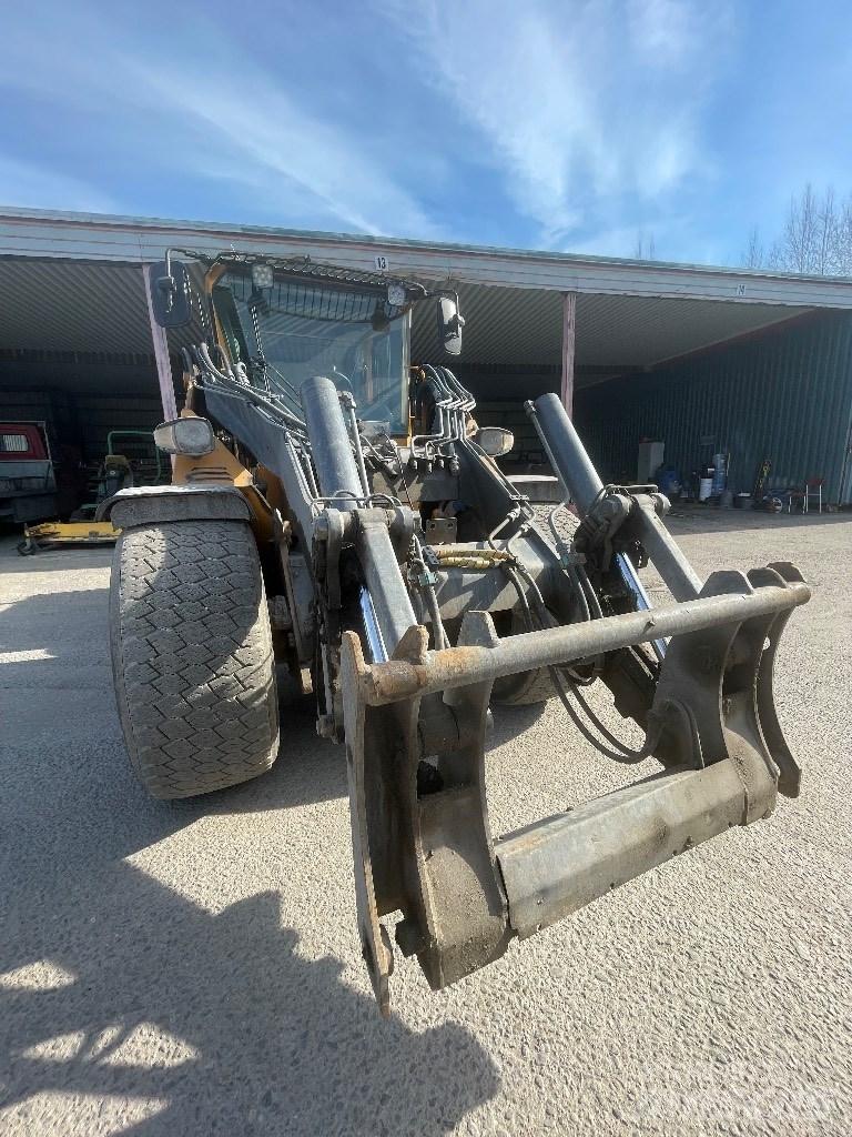 Wille 855C Vozila za prevoz delovne opreme
