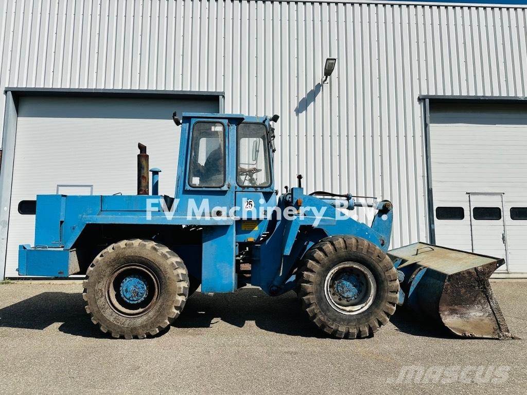 O&K F1310 Kolesni nakladalci