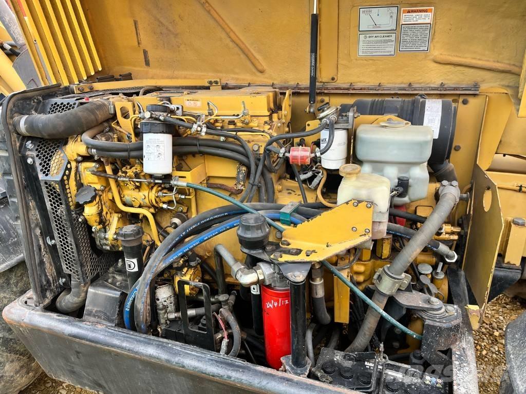 CAT TH 62 Teleskopski viličarji