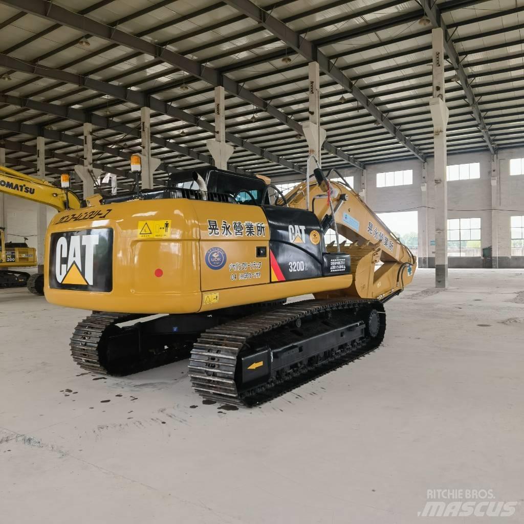 CAT 320 D2 Bagri goseničarji