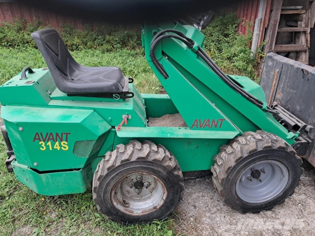 Avant 314 Skid steer mini nakladalci