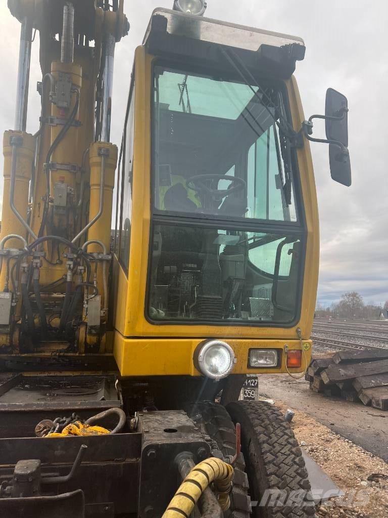 Liebherr A 900 C ZW Posebni bagri