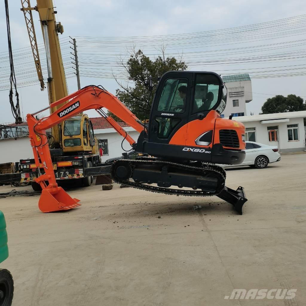 Doosan DX 60-9 C Bagri goseničarji