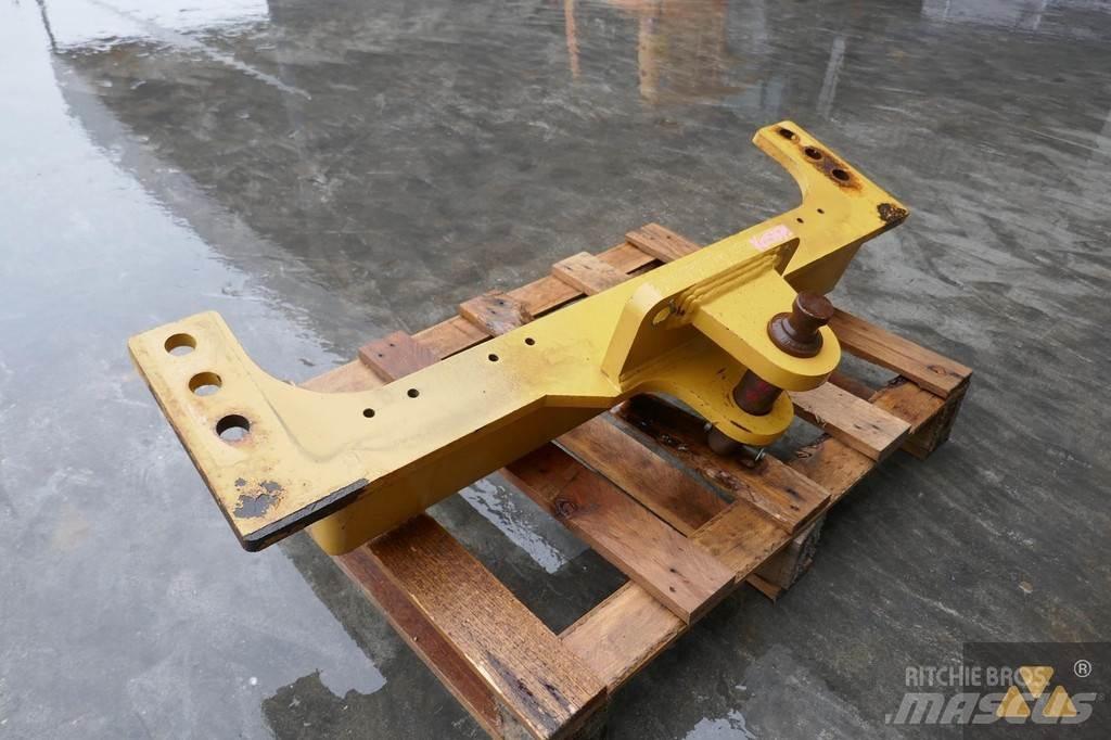 CAT 140M Drawbar Transport - drugo