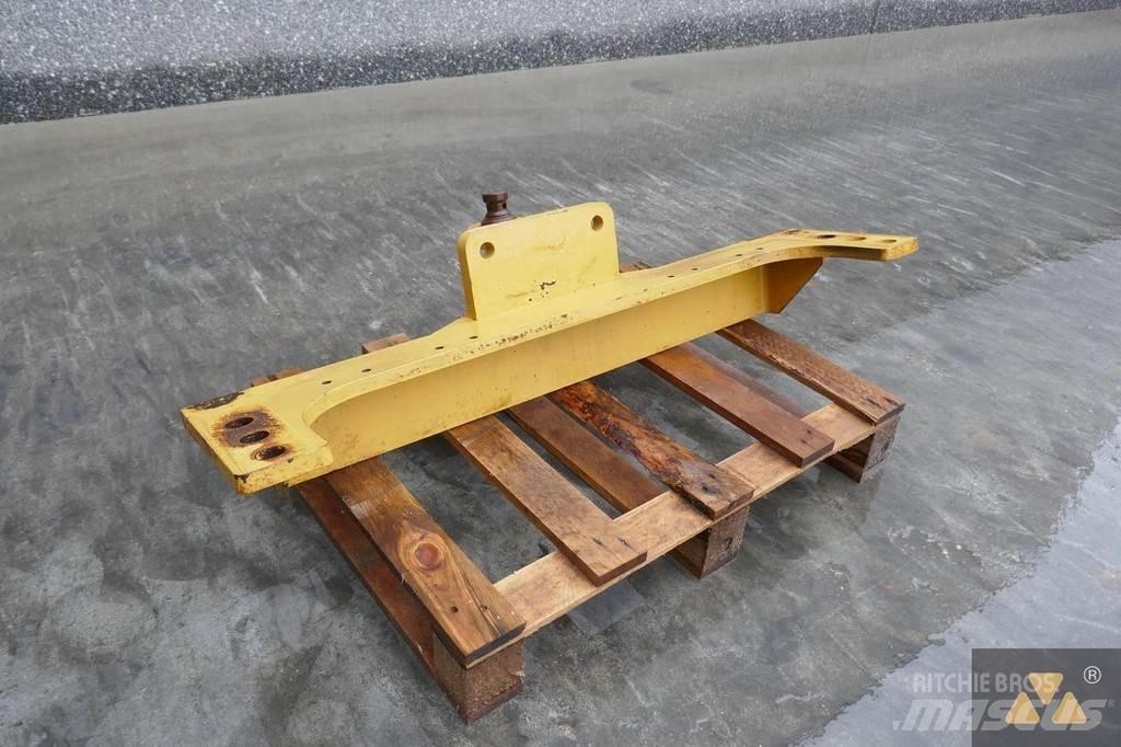 CAT 140M Drawbar Transport - drugo