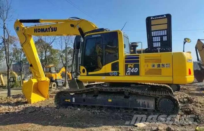 Komatsu PC 240 LC Bagri goseničarji