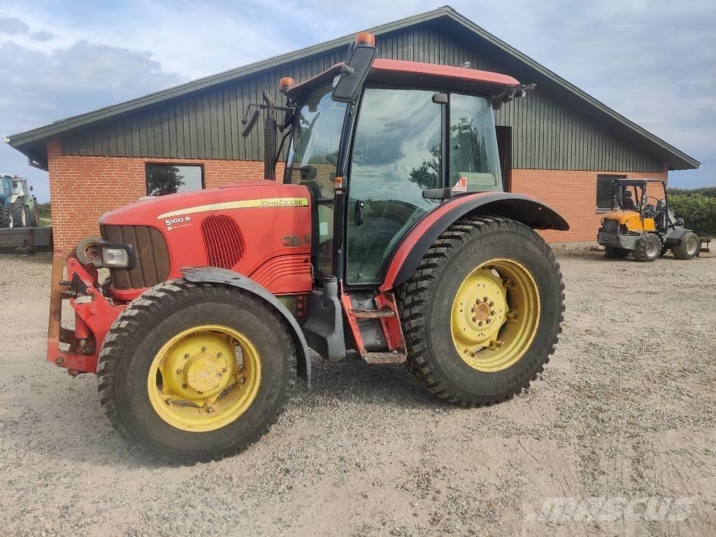 John Deere 5100 R Traktorji