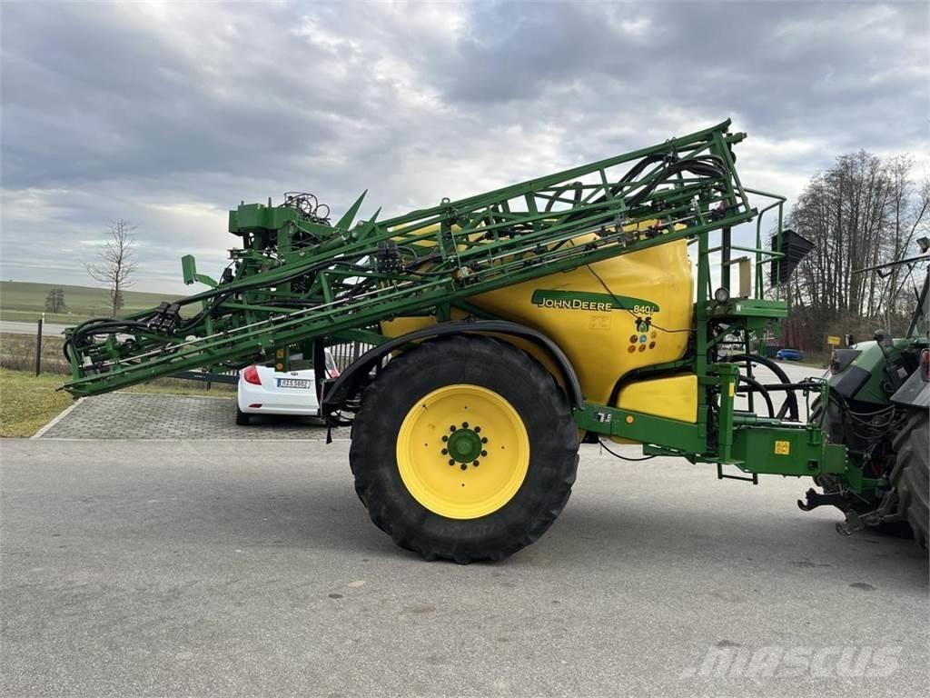 John Deere 840 TF Vlečne škropilnice