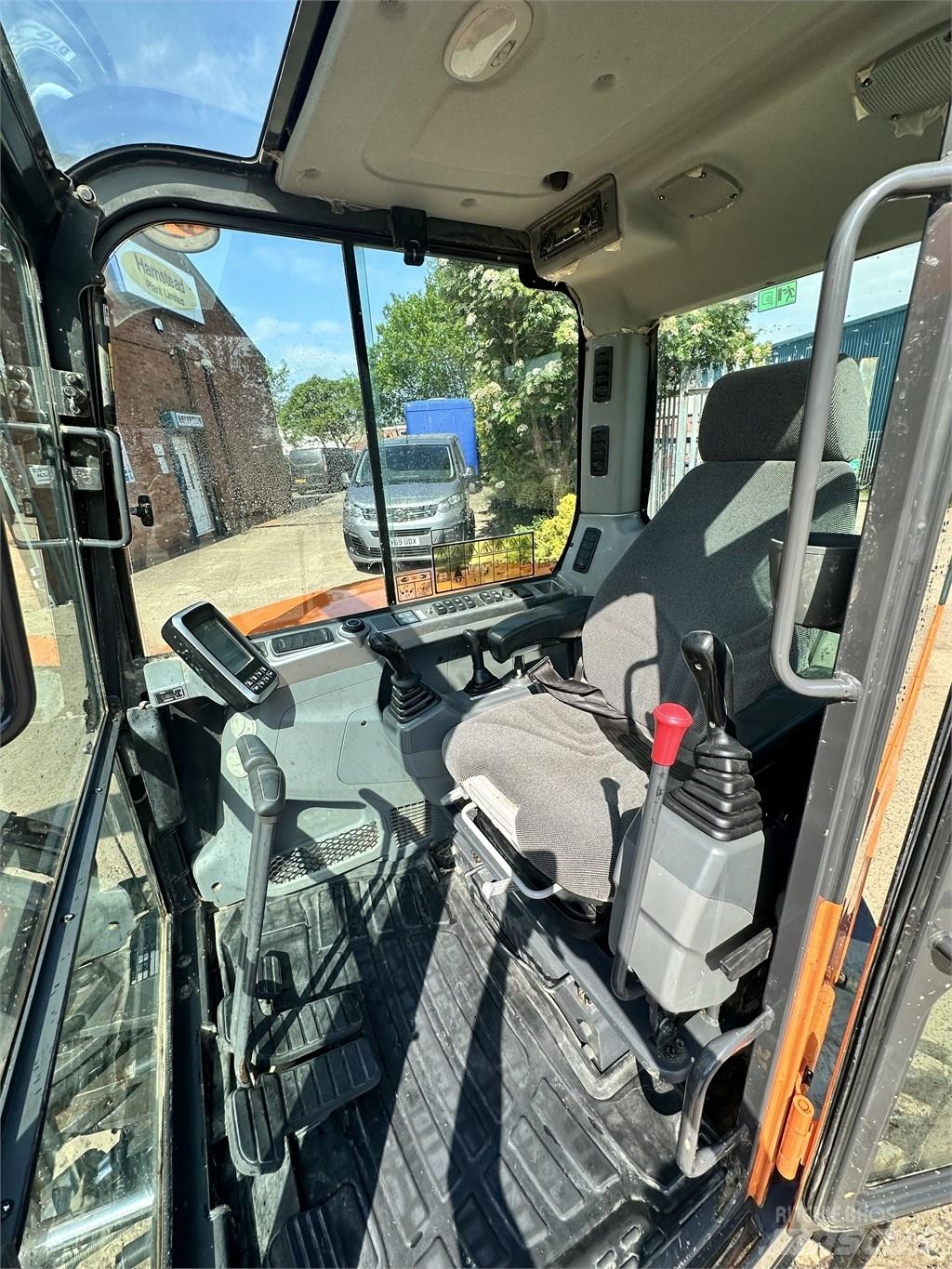 Doosan DX 63-3 Mini bagri <7t