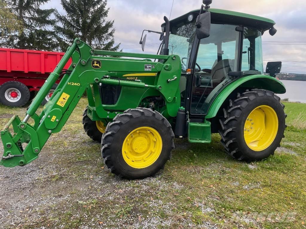 John Deere 5050E Traktorji