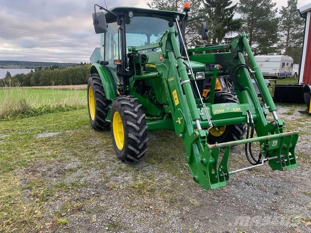 John Deere 5050E Traktorji