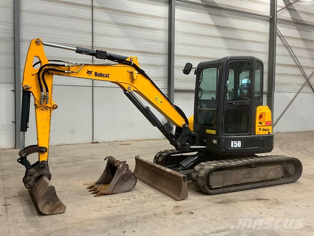 Bobcat E 50 Mini bagri <7t