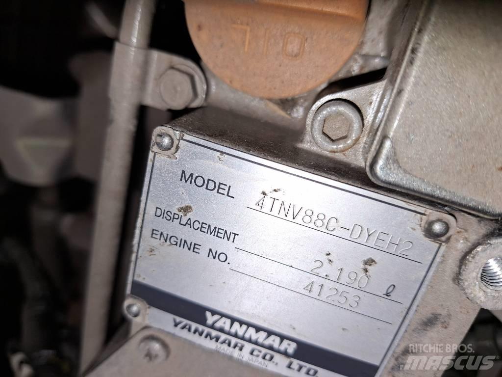 Yanmar 4TNV88C-DYEH2 Motorji