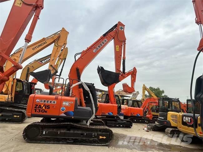 Hitachi ZX 130 Bagri goseničarji