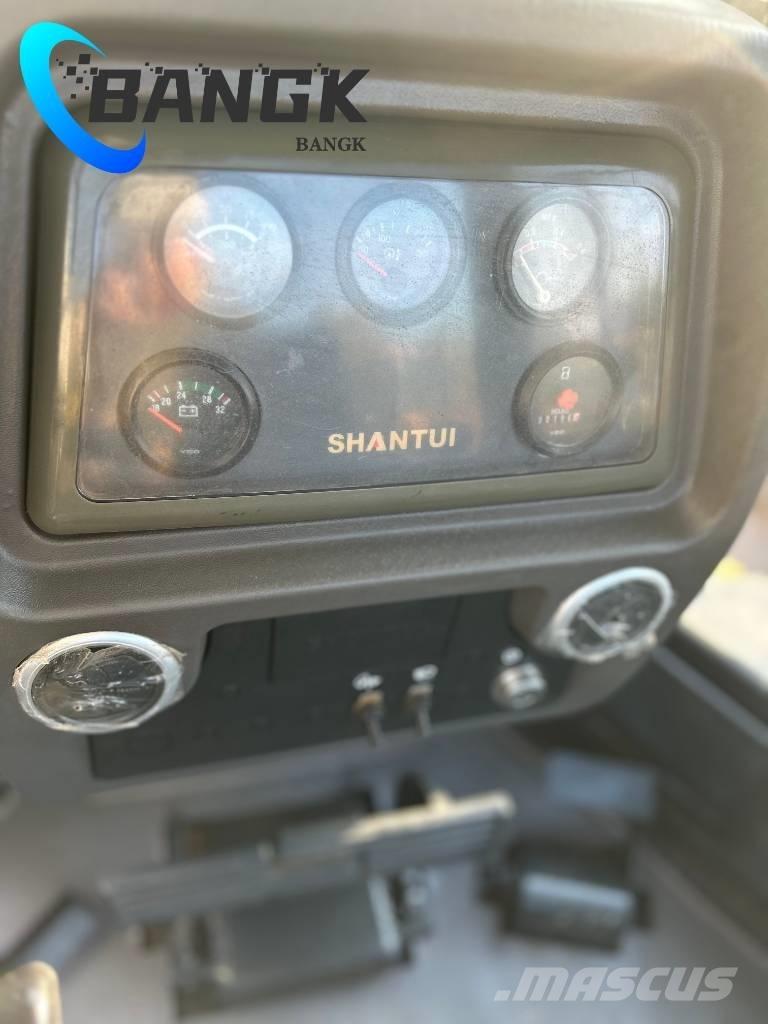 Shantui SD 16 Buldožerji goseničarji