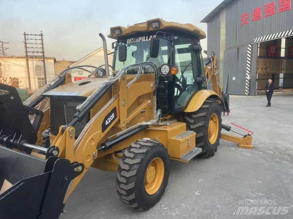 CAT CAT420F Kolesni nakladalci