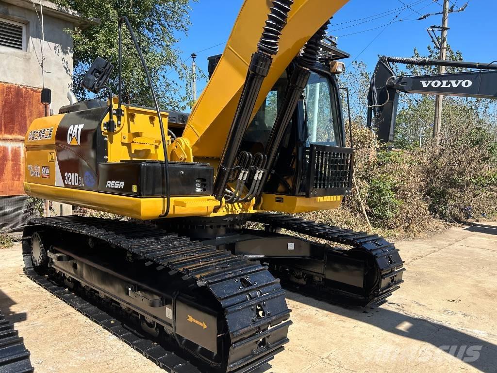 CAT 320D2L Bagri goseničarji