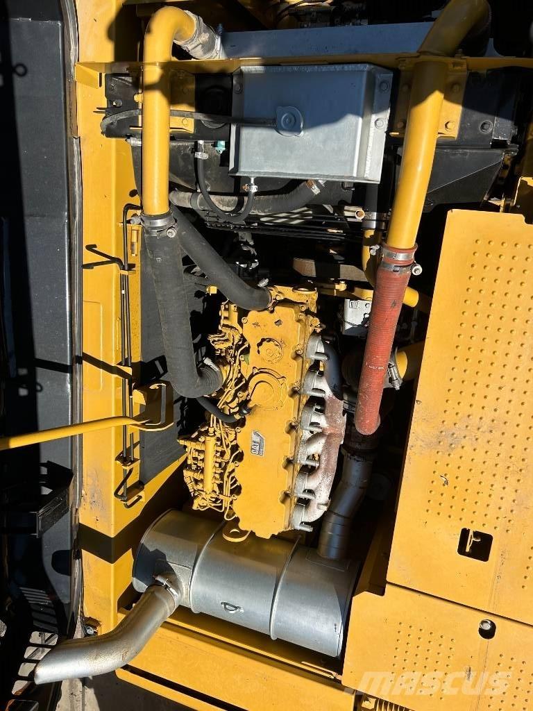 CAT 320D2L Bagri goseničarji