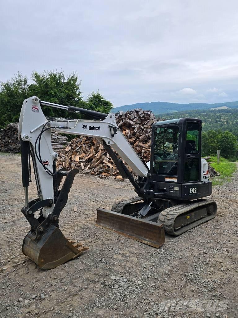Bobcat E42 Mini bagri <7t