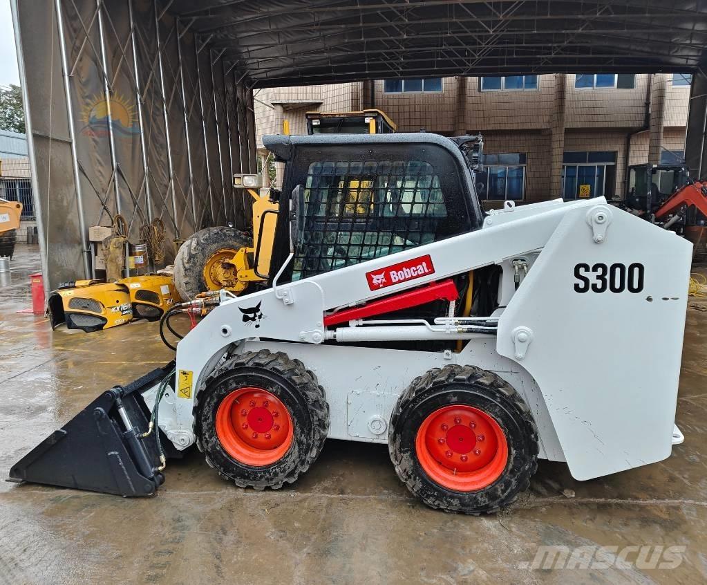 Bobcat S 300 Skid steer mini nakladalci