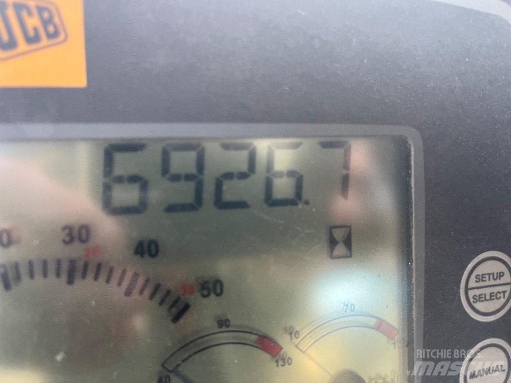 JCB 411 HT Kolesni nakladalci