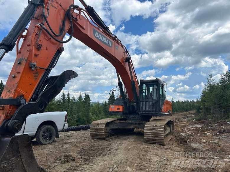 Doosan DX 350 LC Bagri goseničarji