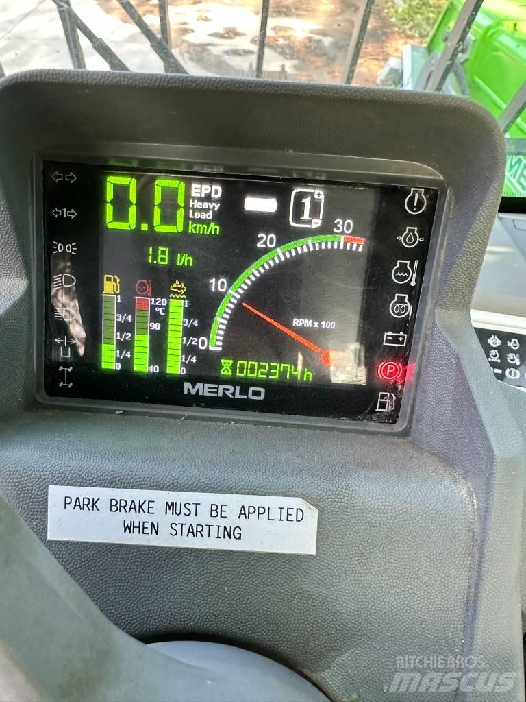 Merlo 42.7 Kmetijski teleskopski nakladalci