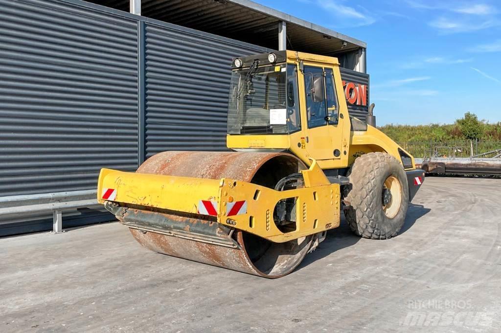 Bomag BW 213 DH-4 Enojni valjarji