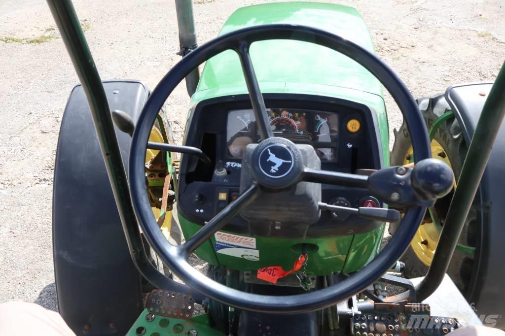 John Deere 5400 Traktorji