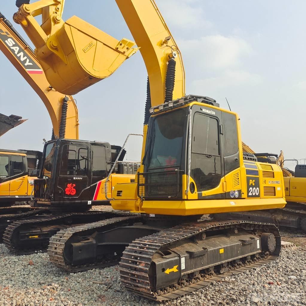 Komatsu PC 200-8 Bagri goseničarji