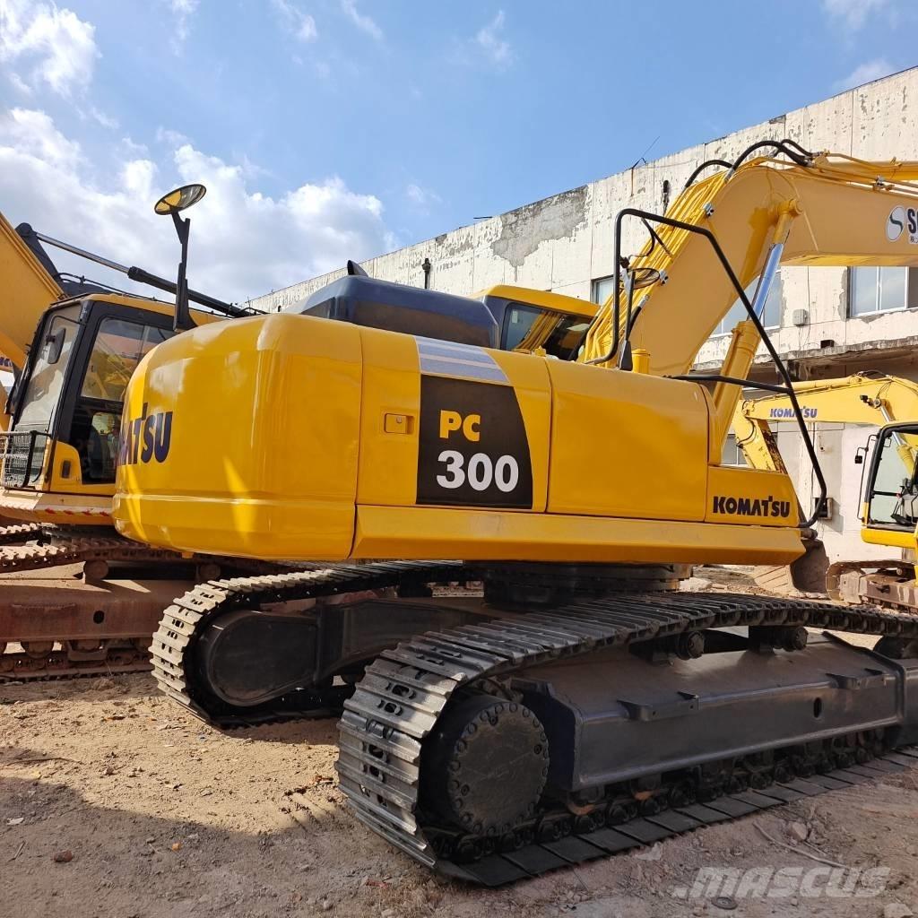 Komatsu PC 300 Bagri goseničarji